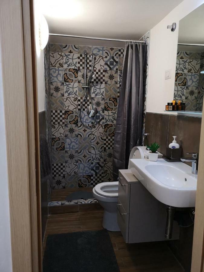 Frida - One-Bedroom Apartment By Piazza Duomo Catânia Exterior foto